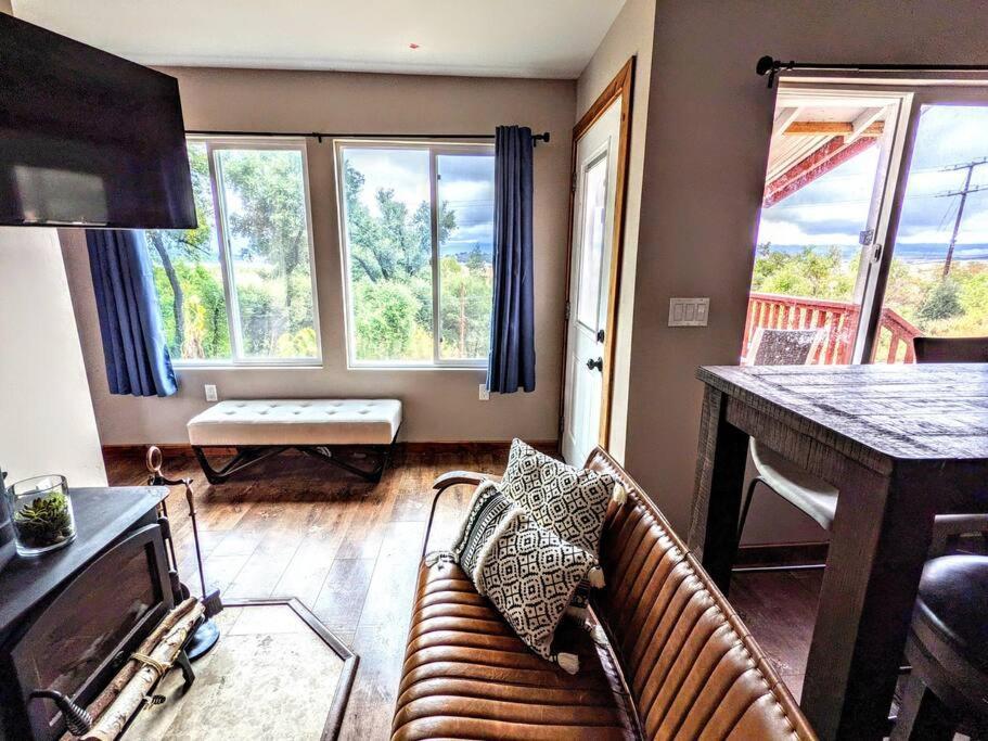 The Luminous Lodge-Remodeled Cabin W/ Valley Views Santa Ysabel 外观 照片